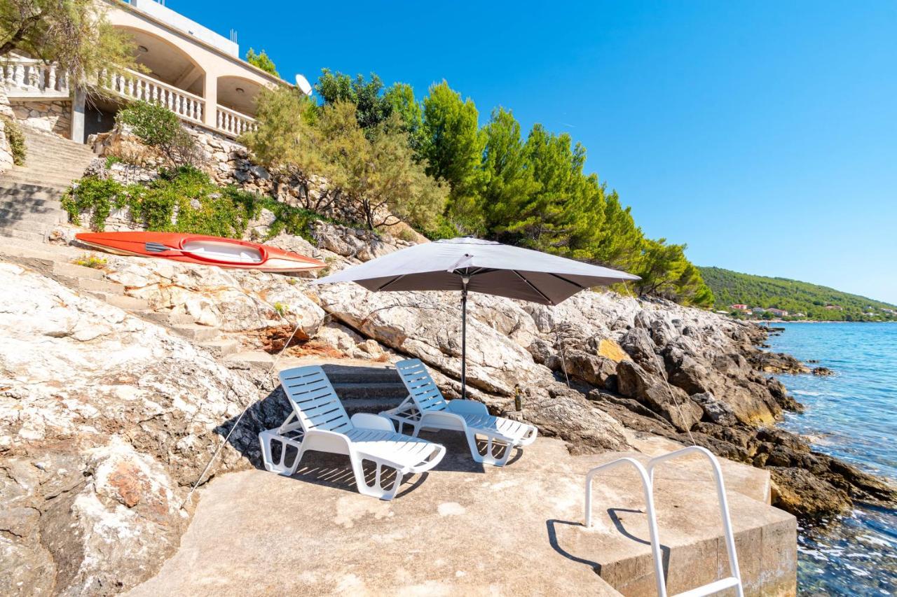 Apartments By The Sea Cove Zaglav, Korcula - 12208 Prizba Bagian luar foto
