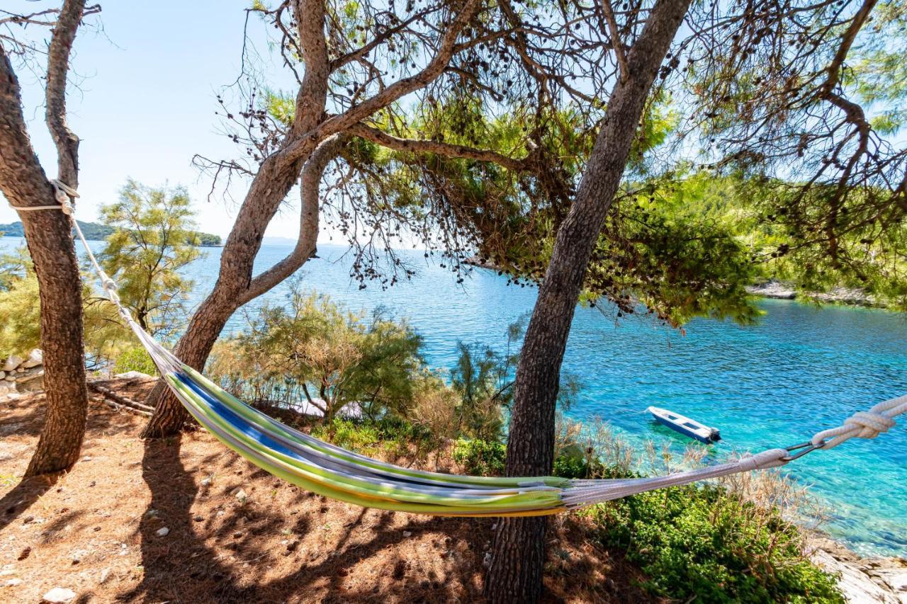 Apartments By The Sea Cove Zaglav, Korcula - 12208 Prizba Bagian luar foto