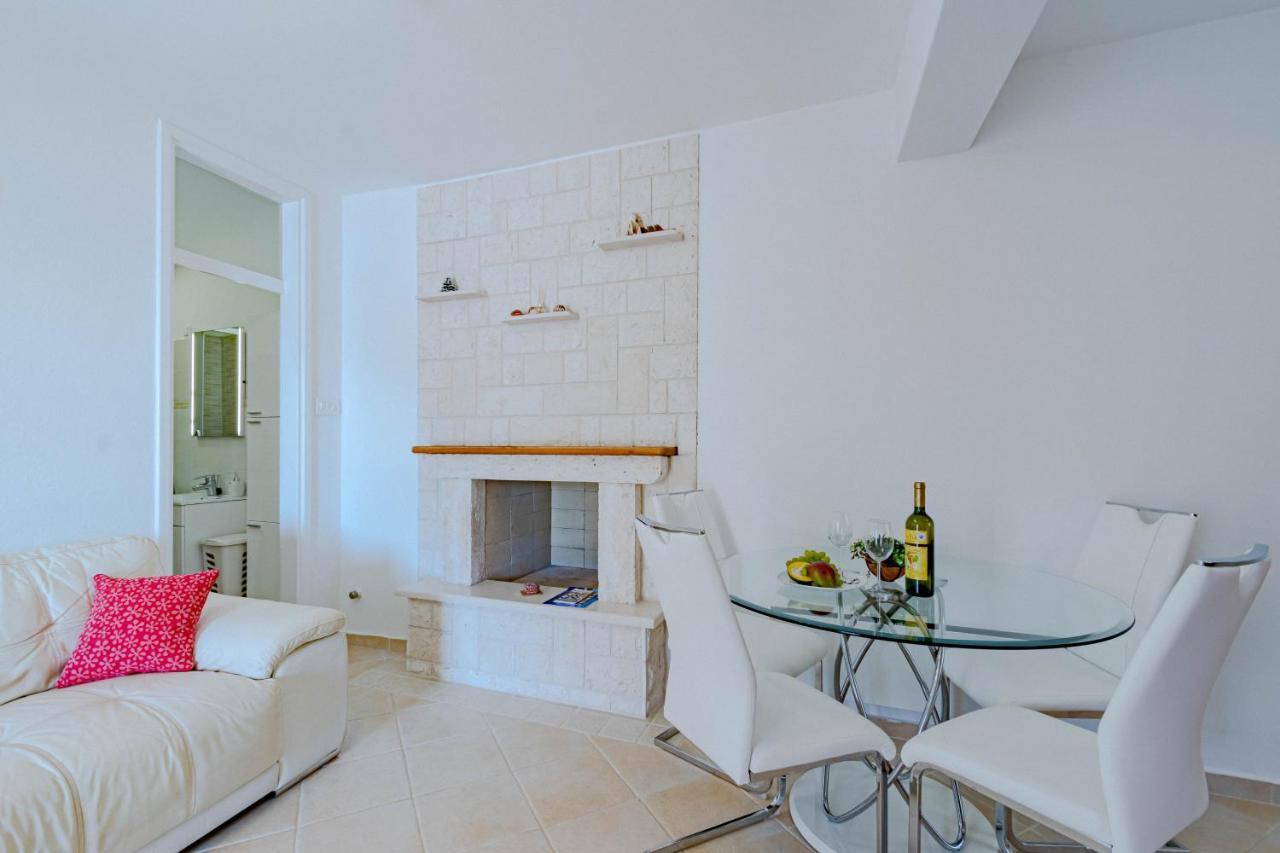 Apartments By The Sea Cove Zaglav, Korcula - 12208 Prizba Bagian luar foto
